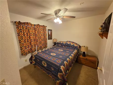 Bedroom - 26478 Thunderbird Dr, Lake Arrowhead, CA 92352 photo 1 of 11