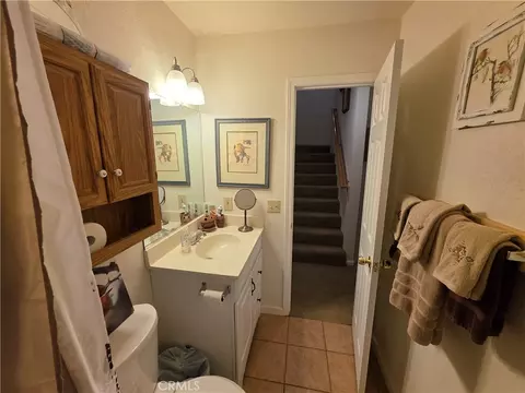 Bath - 26478 Thunderbird Dr, Lake Arrowhead, CA 92352 photo 8 of 8