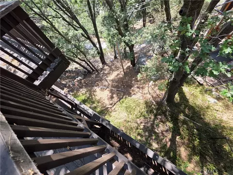 Exterior - 26478 Thunderbird Dr, Lake Arrowhead, CA 92352 photo 15 of 24