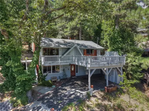 2450 Spring Oak Dr, Running Springs, CA 92382