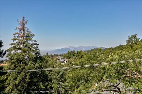 2765 Preston Dr, Running Springs, CA 92382