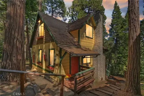 23718 Scenic Dr, Crestline, CA 92325