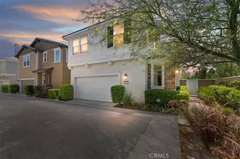 6073 Sendero Ave, Eastvale, CA 92880