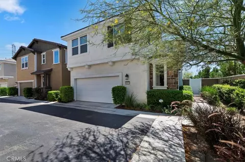 6073 Sendero Ave, Eastvale, CA 92880