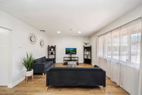 33100 Turner St, Lake Elsinore, CA 92530