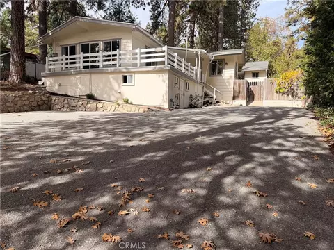 31014 Glen Oak Dr, Running Springs, CA 92382