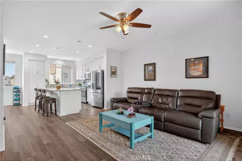 893 Tangelo Way #103, Corona, CA 92878