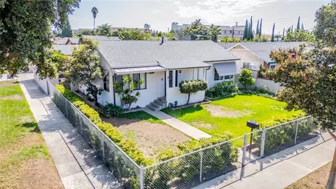 825 N Raitt St, Santa Ana, CA 92703