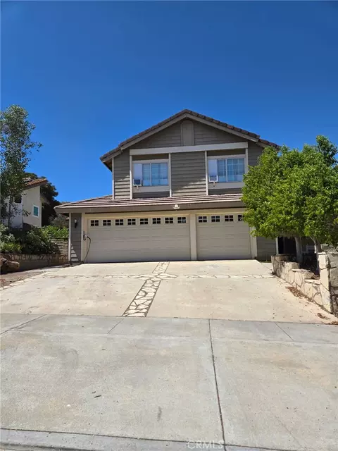 2350 Centennial Way, Corona, CA 92882