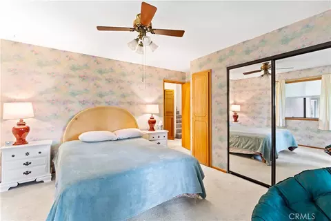Bedroom - 23774 Lakeview Dr, Crestline, CA 92325 photo 2 of 5