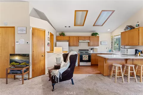 Kitchen - 23774 Lakeview Dr, Crestline, CA 92325 photo 1 of 3