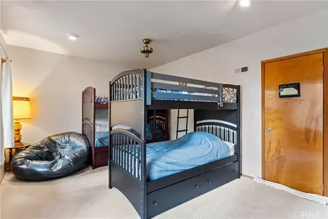 Bedroom - 23774 Lakeview Dr, Crestline, CA 92325 photo 5 of 5