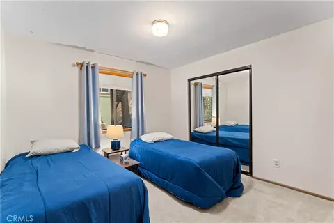 Bedroom - 23774 Lakeview Dr, Crestline, CA 92325 photo 4 of 5