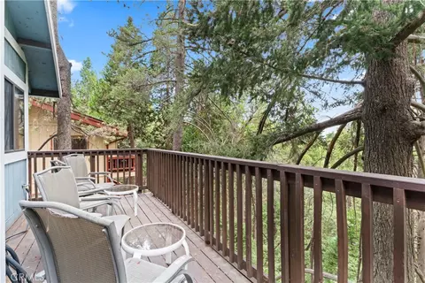 Exterior - 23774 Lakeview Dr, Crestline, CA 92325 photo 3 of 4