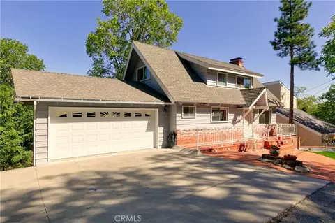 28252 Bern Ln, Lake Arrowhead, CA 92352