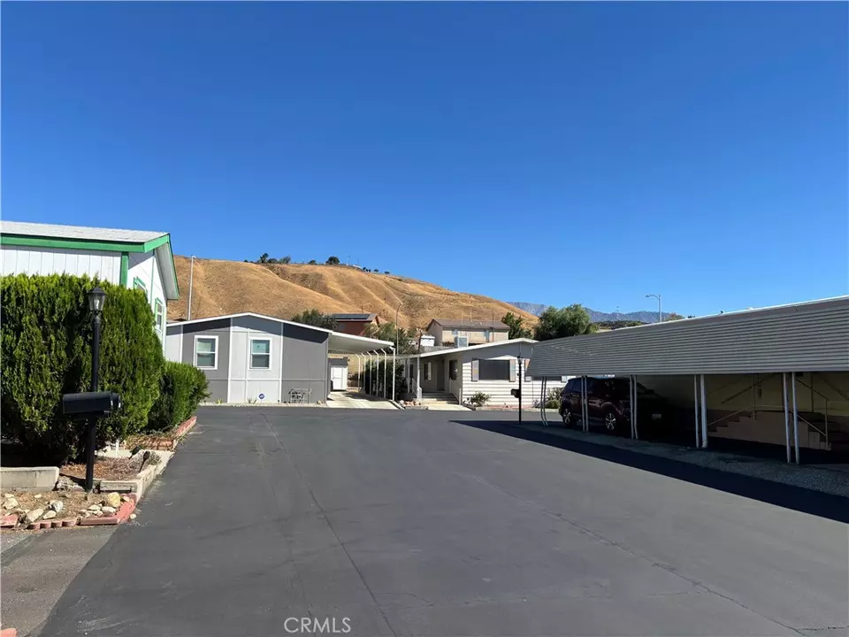  2200 W Wilson #71, Banning, CA 92220 photo 32