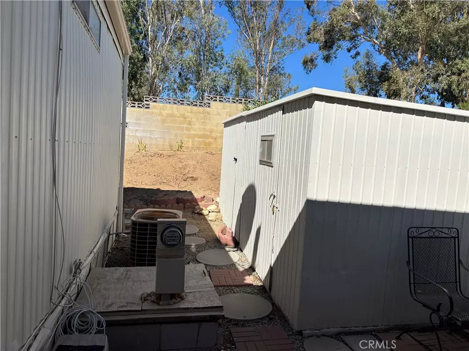  2200 W Wilson #71, Banning, CA 92220 photo 9