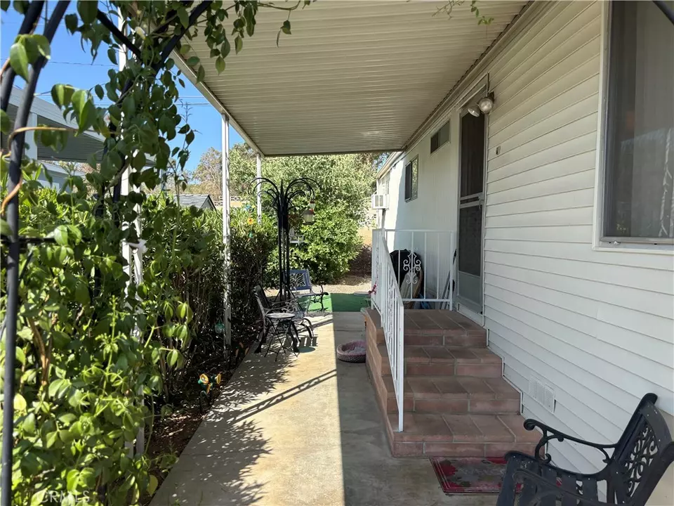  2200 W Wilson #71, Banning, CA 92220 photo 5