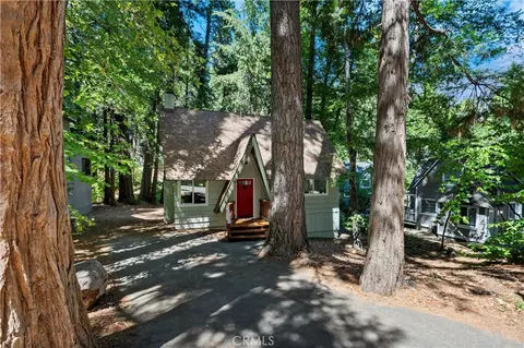 27828 Rainbow Dr, Lake Arrowhead, CA 92352