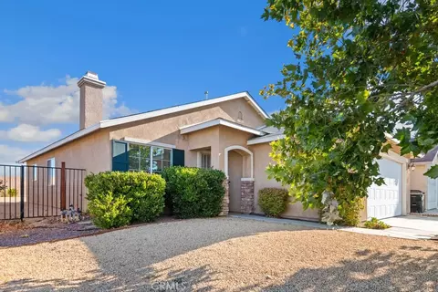 12050 Goldoak Ct, Victorville, CA 92392