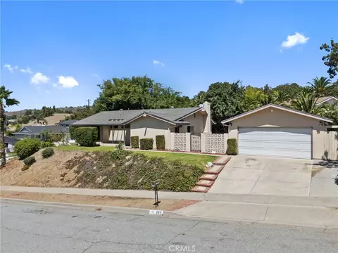 395 Nutwood St, Brea, CA 92821