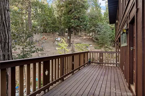 Exterior - 179 Golf Course Rd, Lake Arrowhead, CA 92352 photo 4 of 6