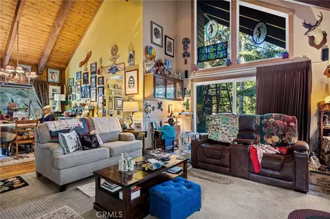Living - 179 Golf Course Rd, Lake Arrowhead, CA 92352 photo 3 of 4