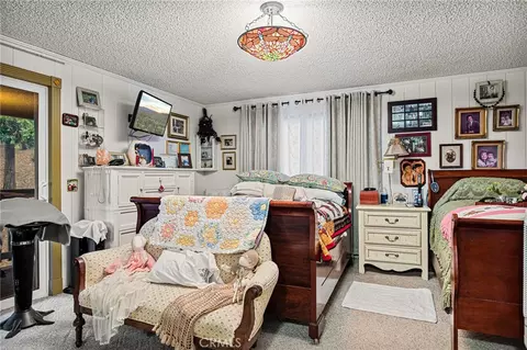 Bedroom - 179 Golf Course Rd, Lake Arrowhead, CA 92352 photo 1 of 5