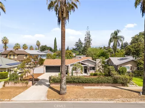 805 S Center St, Redlands, CA 92373