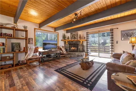 526 Catalina Rd, Big Bear Lake, CA 92315
