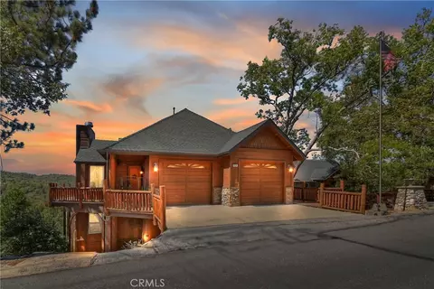 1438 Golden Rule Ln, Lake Arrowhead, CA 92352