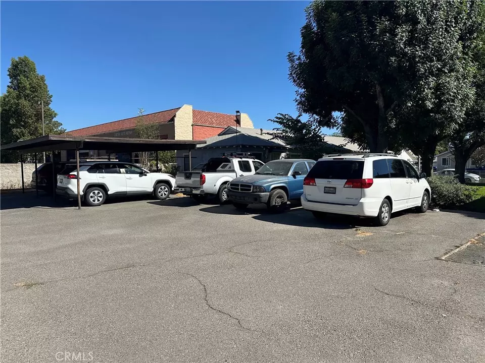  268 Kingman, San Bernardino, CA 92410 photo 4