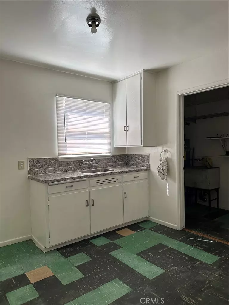  268 Kingman, San Bernardino, CA 92410 photo 7