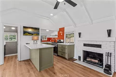 Kitchen - 1139 Bear Springs Rd, Rimforest, CA 92378 photo 1 of 5