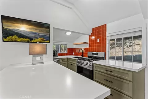 Kitchen - 1139 Bear Springs Rd, Rimforest, CA 92378 photo 5 of 5