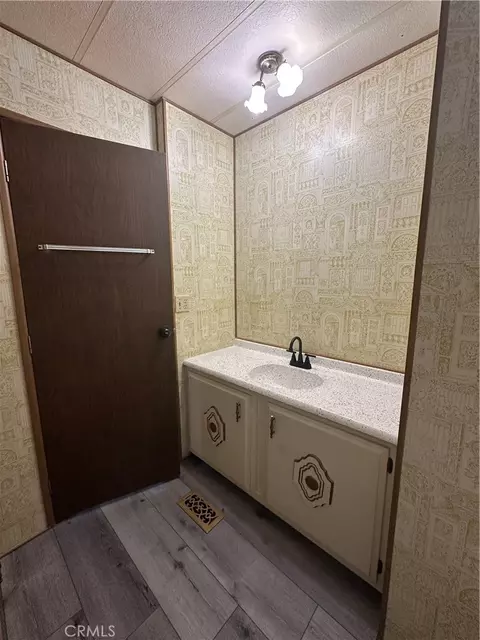 Undisclosed, Hemet, CA 92545 photo 32