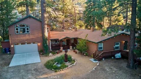39519 Lakeview Pines Rd, Big Bear Lake, CA 92315