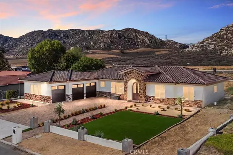 28200 War Admiral St, Moreno Valley, CA 92555