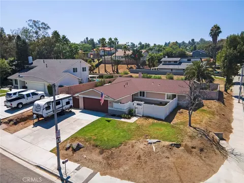 6141 Bluffwood Dr, Riverside, CA 92506