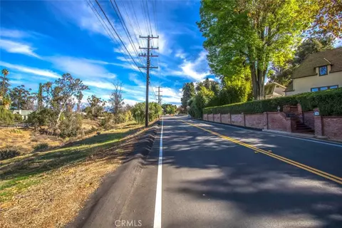 724 W Sunset Dr, Redlands, CA 92373 photo 12