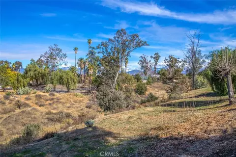 724 W Sunset Dr, Redlands, CA 92373 photo 7