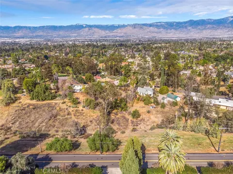 724 W Sunset Dr, Redlands, CA 92373 photo 18