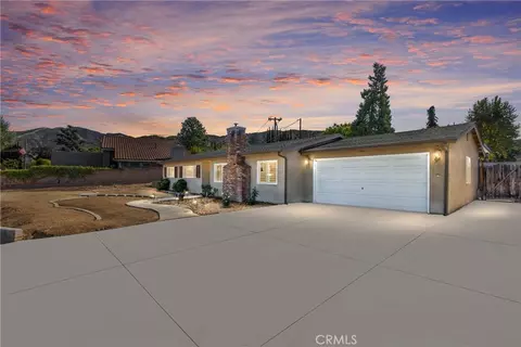 11336 Acropolis Dr, Yucaipa, CA 92399