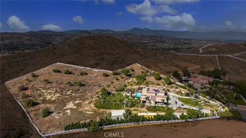18936 Summerleaf Ln, Riverside, CA 92504