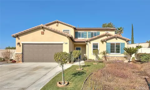 1296 Venice Ave, Mentone, CA 92359