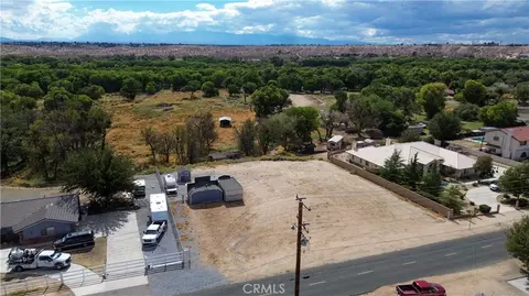 15236 Riverside Dr, Apple Valley, CA 92307
