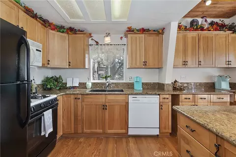 Kitchen - 1004 White Mountain Dr, Big Bear City, CA 92314 photo 1 of 1