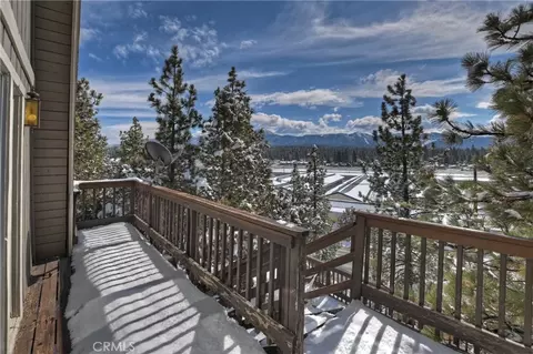 Exterior - 1004 White Mountain Dr, Big Bear City, CA 92314 photo 3 of 5