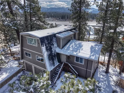 Exterior - 1004 White Mountain Dr, Big Bear City, CA 92314 photo 1 of 5
