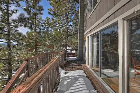 Exterior - 1004 White Mountain Dr, Big Bear City, CA 92314 photo 5 of 5